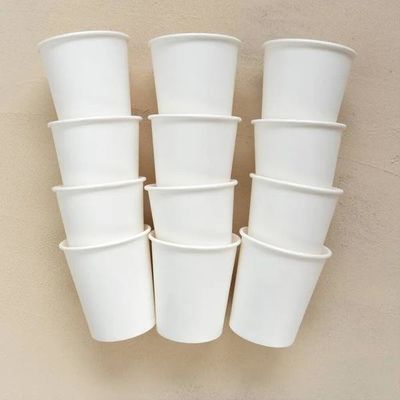 Jednorazowe kubki papierowe z recyklingu spożywczego Niestandardowe drukowane kubki papierowe o pojemności 3 uncji 5 uncji 8 uncji